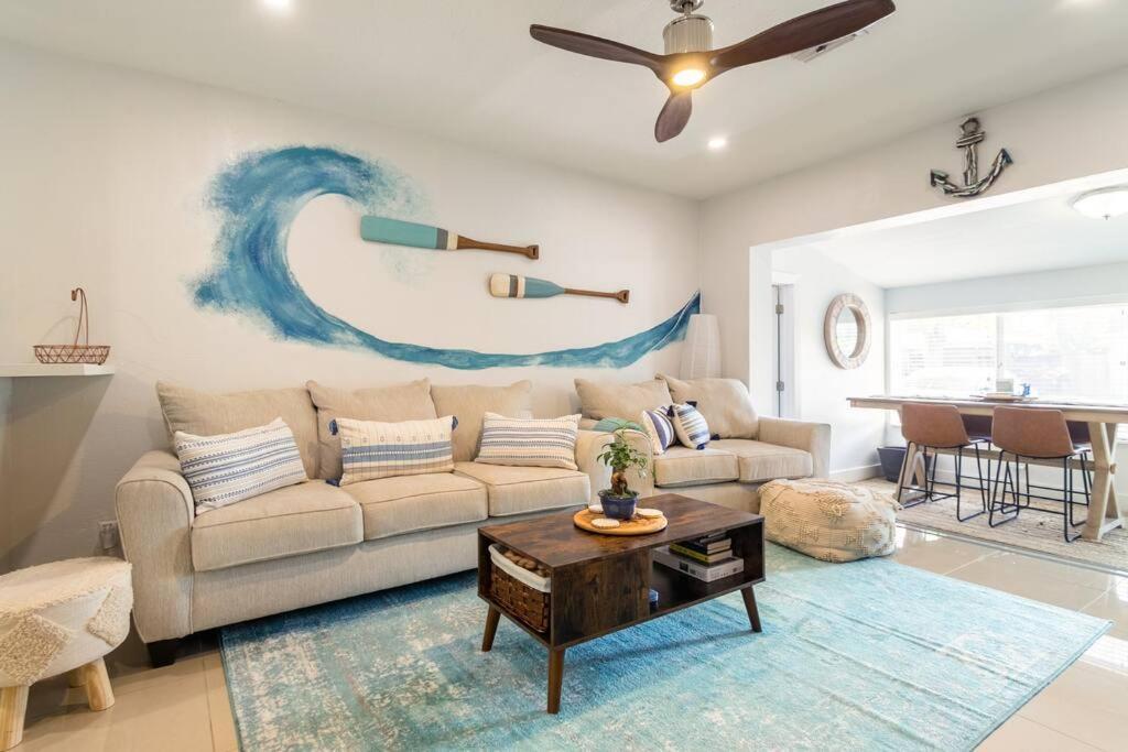 Central Nautical Themed 4 Bed 2 Bath Home Форт-Лодердейл Экстерьер фото